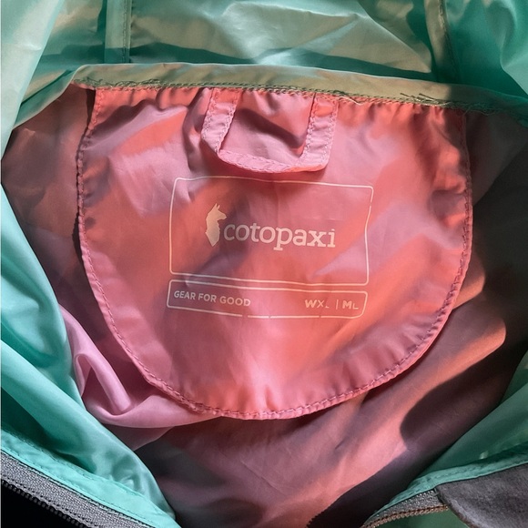 Cotopaxi multi-color lightweight half-zip windbreaker - Picture 2 of 4